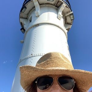 Meet your Posher, Carol